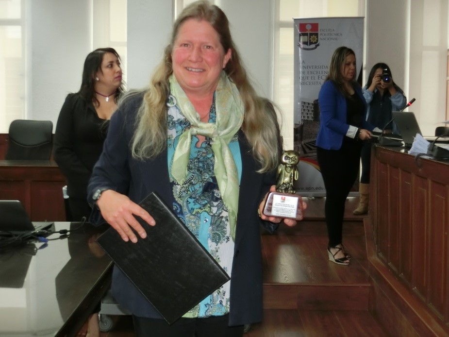 Investigadoras del IGEPN reciben reconocimiento por el Día Internacional de las Mujeres y las Niñas en la Ciencia