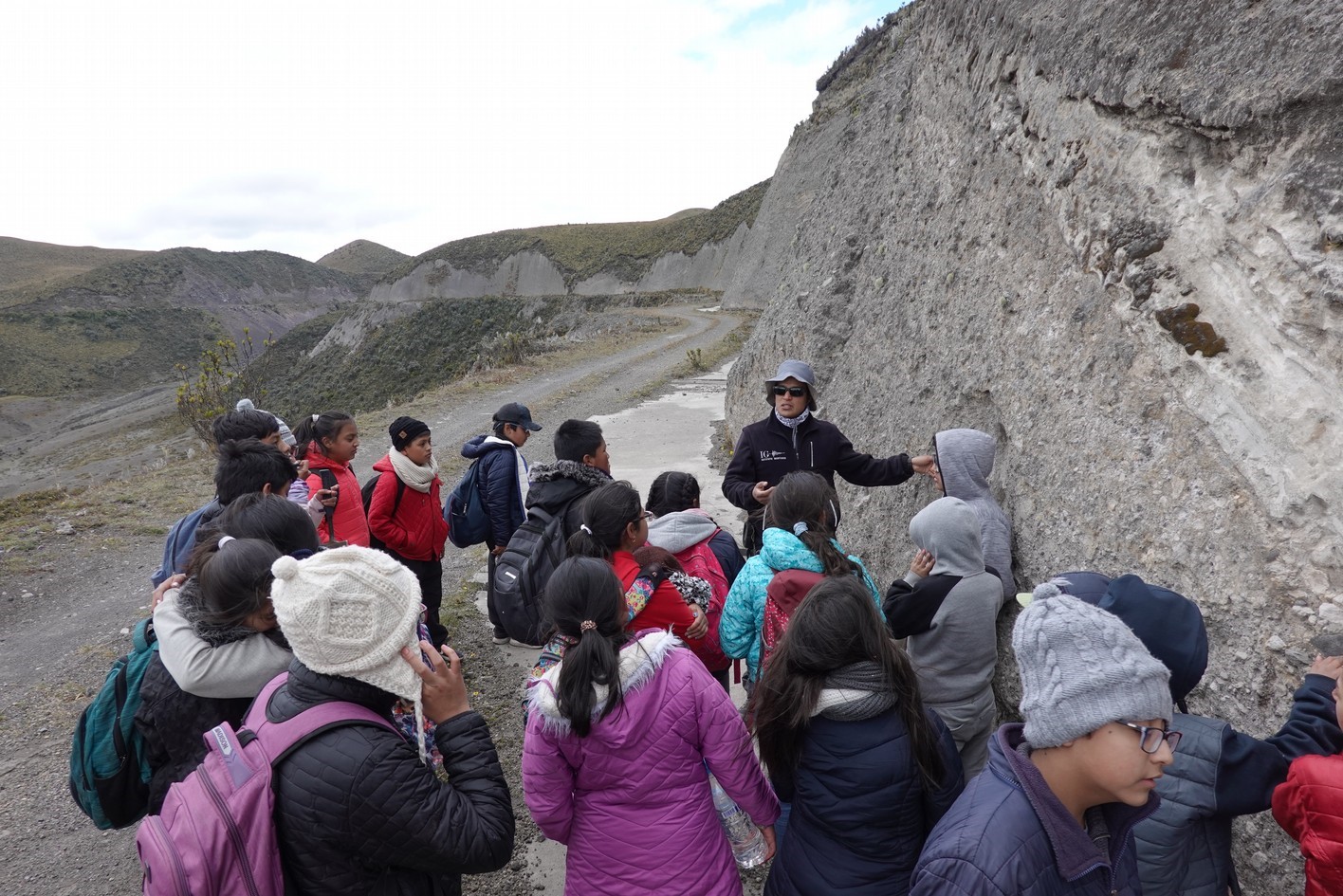 Niños y jóvenes aprendieron sobre sismos y volcanes durante las vacaciones