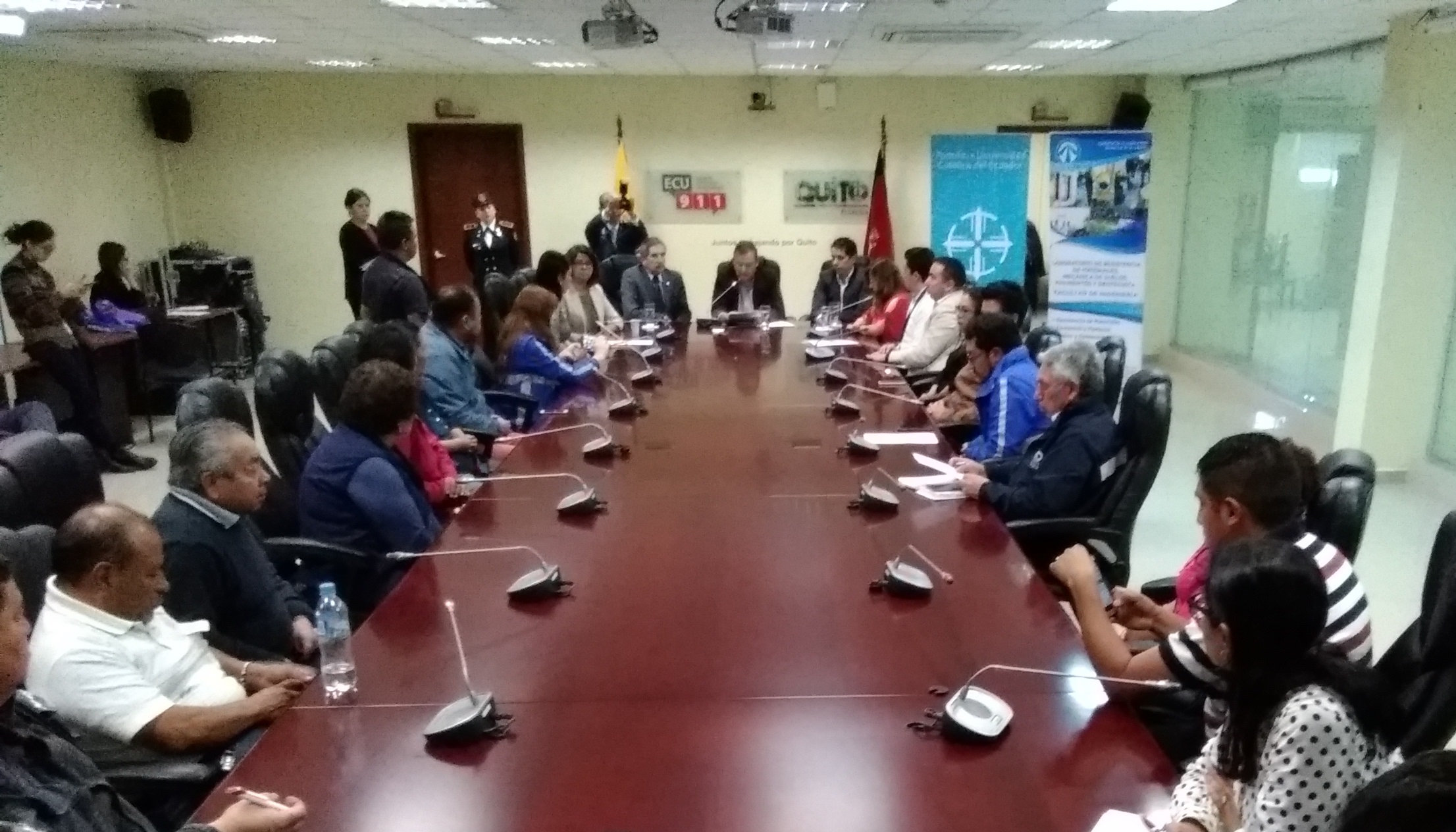 Firma del convenio para realizar la actualización de la microzonificación sísmica en Quito