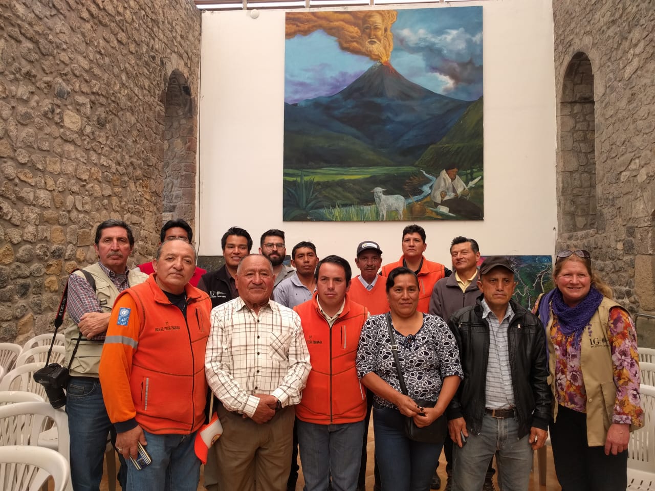 Visita de científicos del USGS, OFDA y oficiales de Manejo de Riesgos del estado de Washington