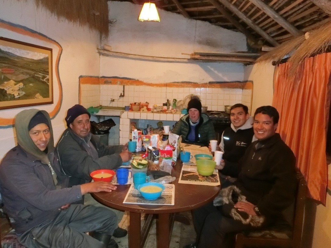 Trabajos Geológicos en el volcán Caldera de Chalupas, Provincia de Napo