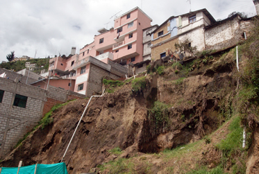 Numerosas familias en el Comité del Pueblo corren un gran riesgo. Foto: diario Hoy