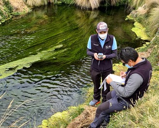 Campaña de vigilancia de fluidos en fuentes termales en los volcanes Cotopaxi y Guagua Pichincha