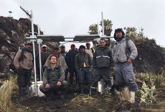 Instalación de una base continua GPS en el sector norte de la Caldera de Potrerillos para la vigilancia de la deformación en la Reserva Ecológica El Ángel (Carchi)