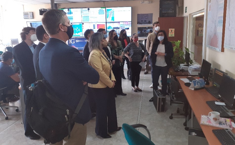 Personal de la Embajada de Estados Unidos en Quito y una delegación de congresistas de Washington DC visitan el IG-EPN
