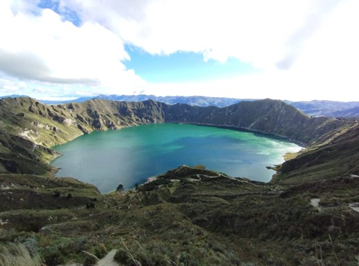 Vigilancia de fuentes termales en el volcán Quilotoa