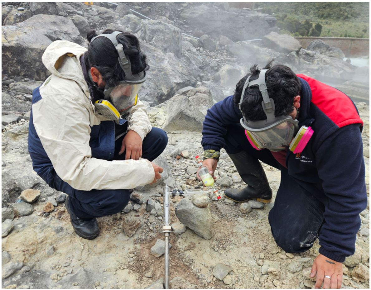 Vigilancia periódica del Complejo Volcánico Chiles-Cerro Negro, provincia del Carchi