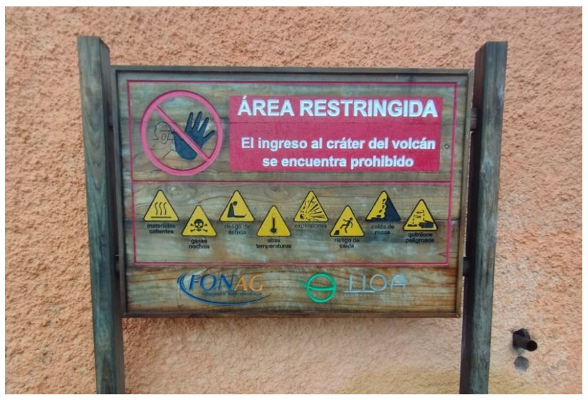 Muestreo de los gases fumarólicos del Cráter del Guagua Pichincha