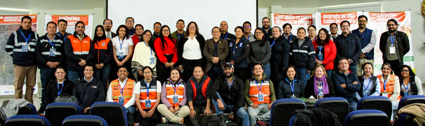 Taller 'Compartiendo Criterios Sobre El Manejo De Crisis Eruptivas Futuras Del Volcán Cotopaxi', organizado por el Instituto Geofísico de la Escuela Politécnica Nacional (IG-EPN) y la Secretaría Nacional de Gestión de Riesgos (SNGR)